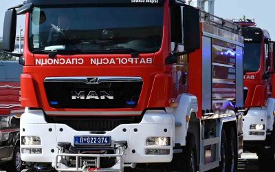 Požar u magacinskom prostoru, gore gume i kartoni