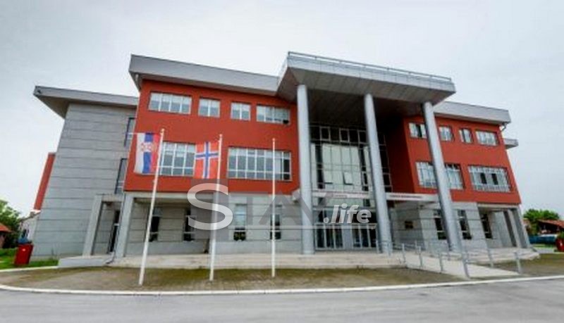 Uhapšena profesorka Akedemije „Južna Srbija“ u Leskovcu zbog sumnje da je primala mito