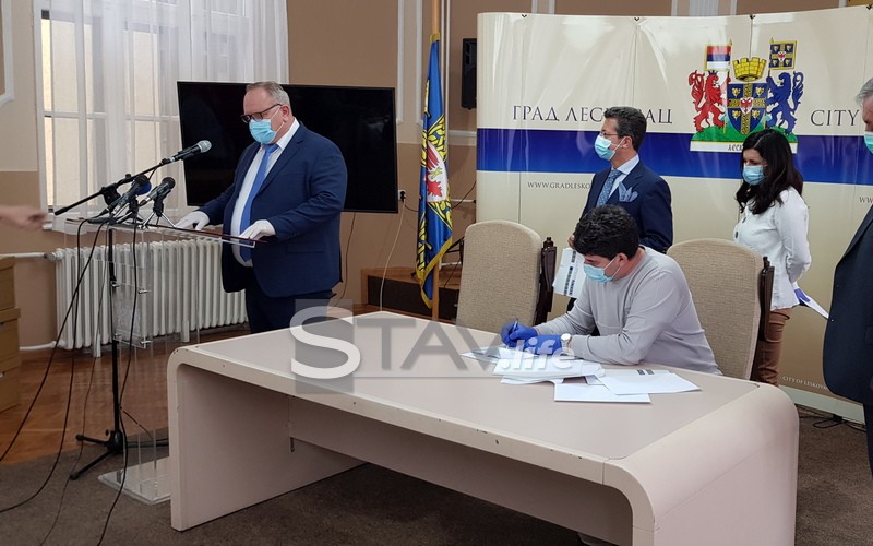 OEBS donirao zaštitnu opremu zdravstvenim ustanovama u Leskovcu