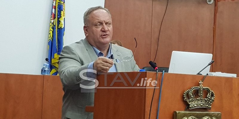 CVETANOVIĆ – PRIVREDNICI ME MOLE DA NE DOVODIM VIŠE STRANE INVESTITORE