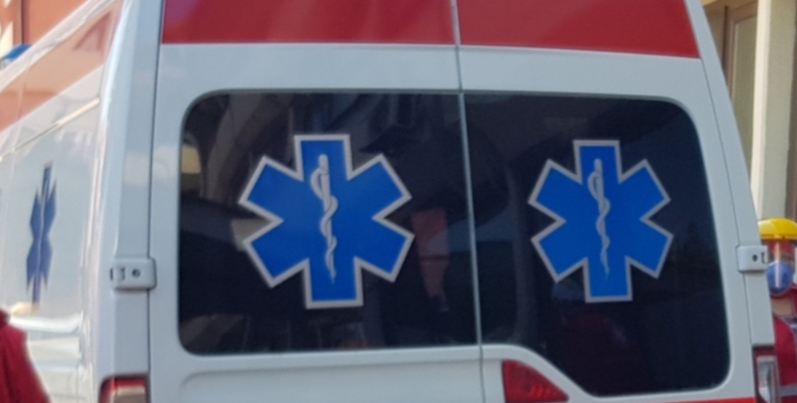 Dve osobe povređene u saobraćajki na putu za Vučije