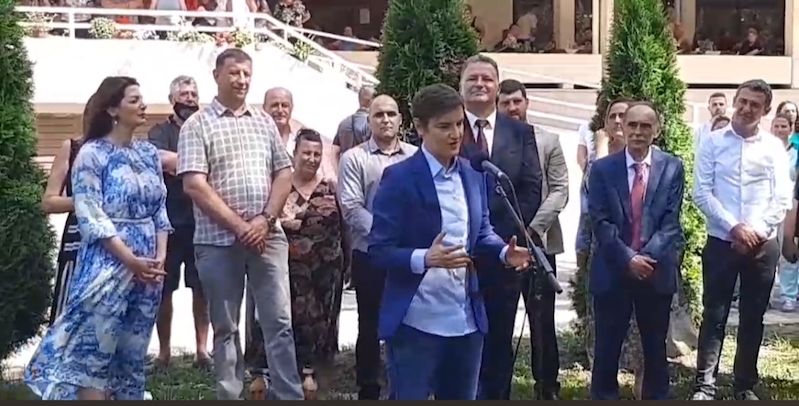 Brnabić – Dok čekamo strane investitore uradićemo ono što možemo sami