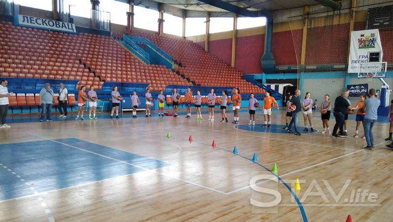 Radovi na uređenju SRC Dubočica za bolje utakmice i treninge leskovačkih timova