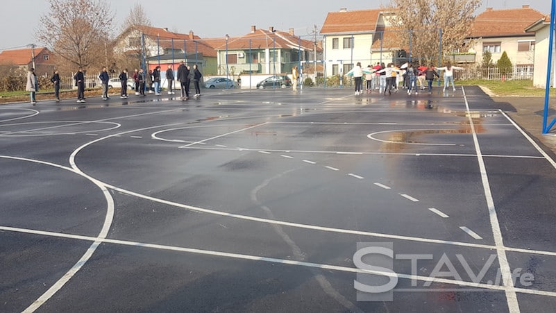 Medicinska škola dobila sportski teren, prvi put od osnivanja
