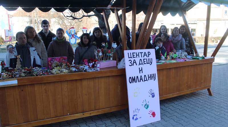 Vašar rukotvorina korisnika usluga Centra za decu i omladinu