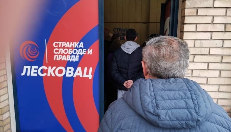 Na listi koalicije „Marinika Tepić – Ujedinjeni za pobedu Srbije“ četiri poslanička kandidata iz Leskovca