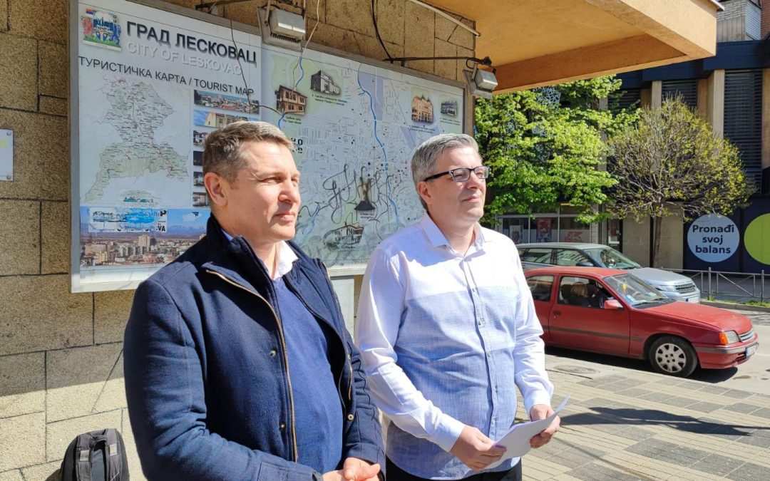 Pokret za Leskovac – Obucimo dres sa grbom Leskovca na grudima