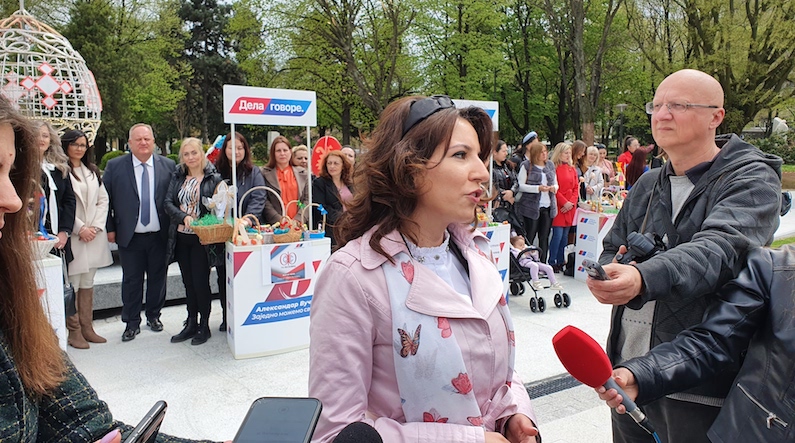 SNS – Tradicionalna podela uskršnjih jaja