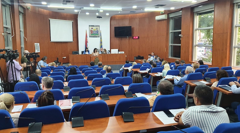Bivši poslanici odlaze u gradske većnike