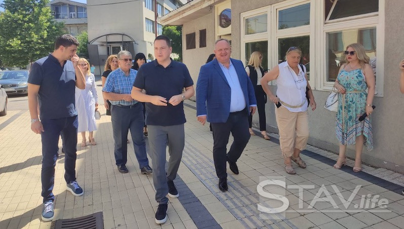 Ministar prosvete u Leskovcu: Polaganje ovogodišnjeg završnog ispita pobeda svih nas