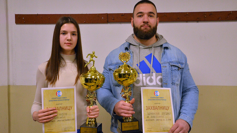 Najbolji sportista Vlasotinca Bogdan Zdravković,a sportistkinja  Anđela Đikić