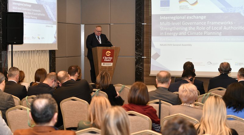 Cvetanović u Isanbulu – Danas više nego ikad, moramo da zauzmemo čvrst stav i zahtevamo istinsku decentralizaciju
