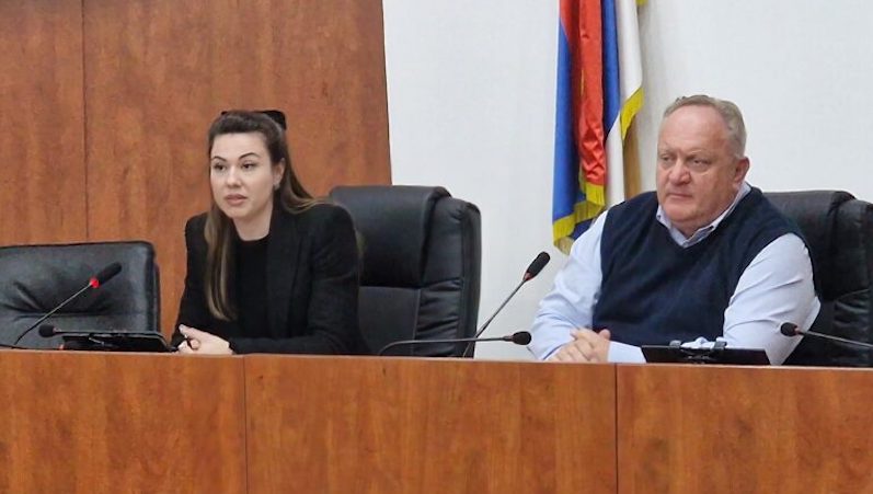 Ministarka Popović u Leskovcu govorila o važnosti eAgrara i premijama za mleko