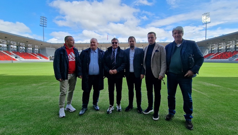 Selektor Stojkovićem, delegacija FSS i gradonačelnik Leskovca  obišli stadion
