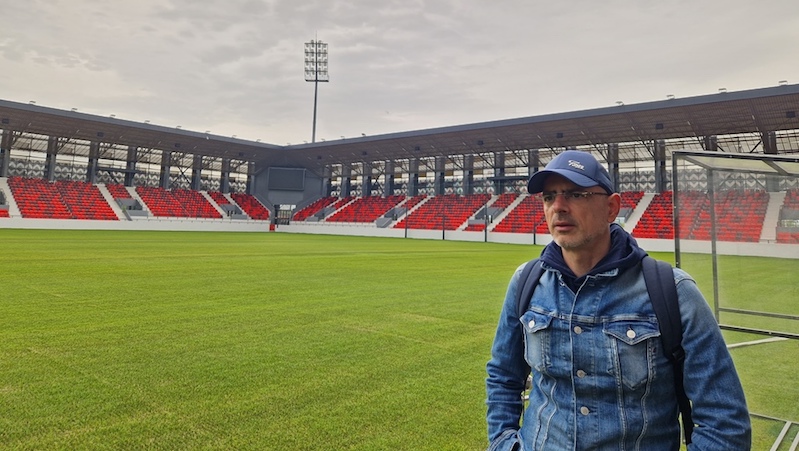 Ministar Blagojević želeo da se lično uveri u kvalitet izvedenih radova na stadionu u Leskovcu