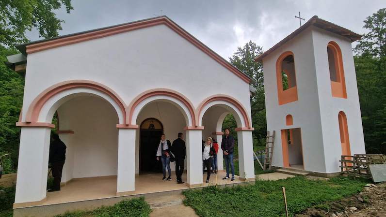 SNS donirao ikone crkvi Sveti Pantelejmon u Gorini