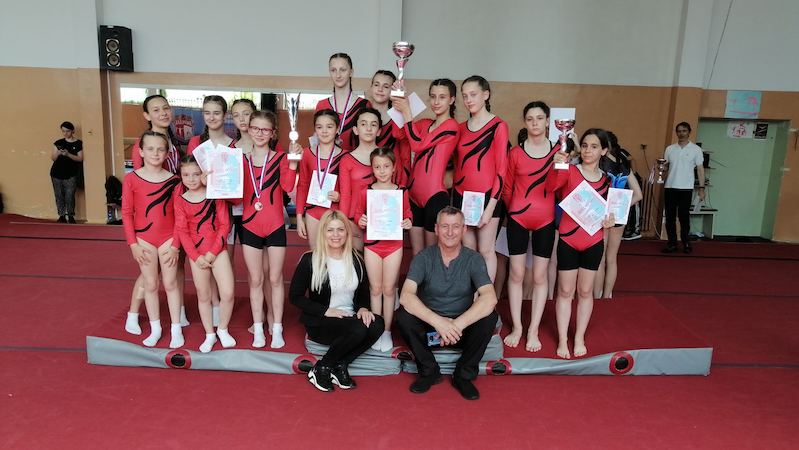 Gimnastičarke iz Leskovca osvojile zapažene rezultate na Vidovdanskom turniru