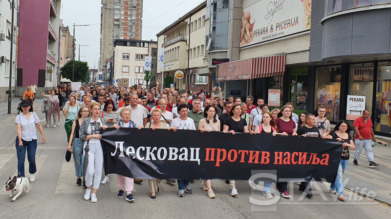 Održana prva protestna šetnja u Leskovcu