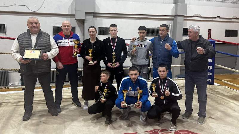 Leskovački bokseri osvojili dve zlatne i jednu srebrnu medalju