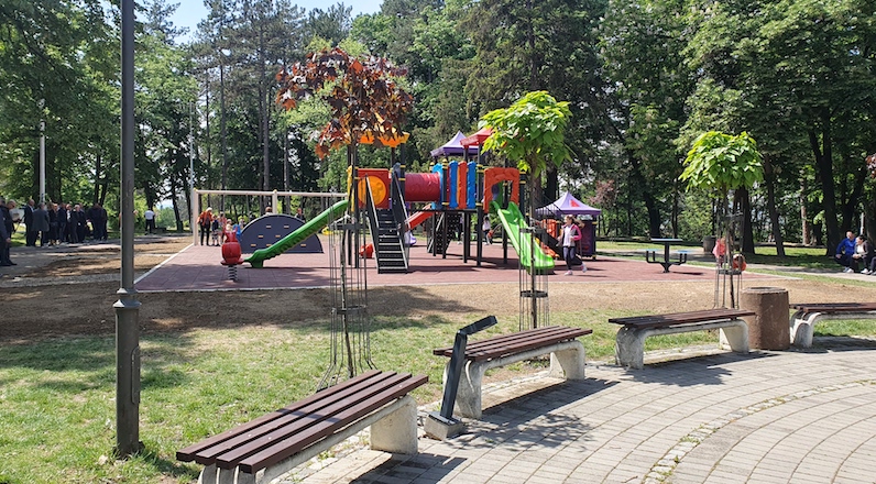 Završeno dečije igralište u parku „Devet Jugovića“