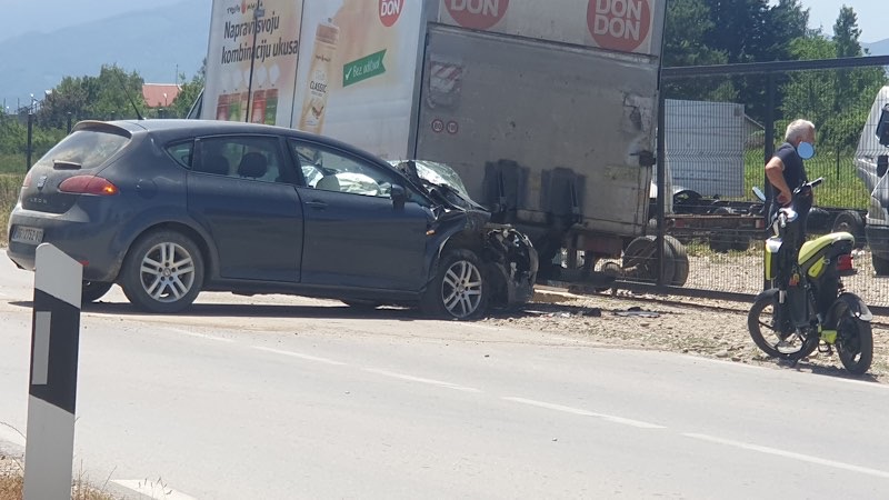 Saobraćajka u Vlajkovoj ulici