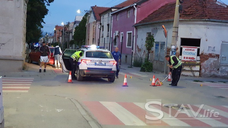 Saobraćajka u cenrtu Leskovca, u automobilima bile majke sa decom