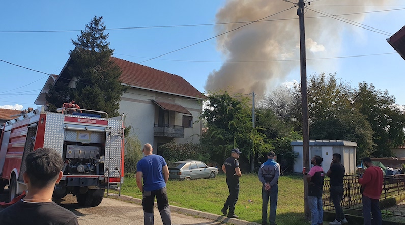 Požar u Radničkom naselju u Leskovcu