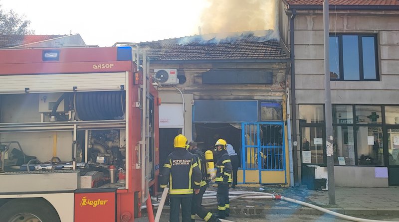 Plinska boca eksplodirala u lokalu u Leskovcu, jedna žena povređena