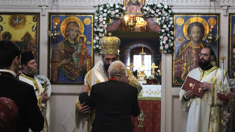 Mitropolit niški Arsenije služio liturgiju i dao blagoslov za jubilarno 20. plivanje za Čsni krst