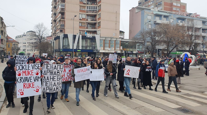 Studentske proteste podržali prosvetni radnici, političari i građani (video)