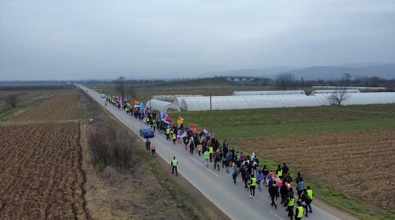 Studenti koji su jutros krenuli iz Leskovca na pola puta su do Niša (video)