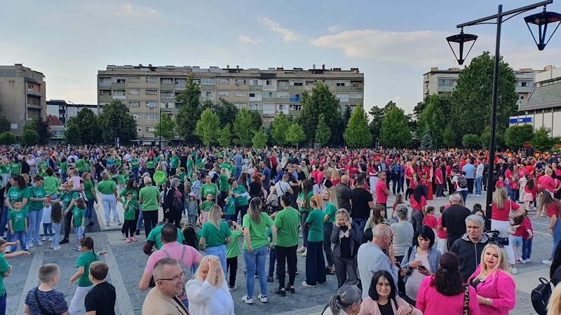 Leskovački mališeni i ove godine plesali na manifestaciji „Razigrane ulice“