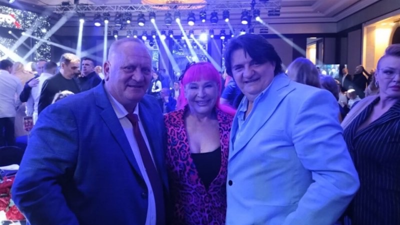 Gradonačelnik Leskovca na jubileju „Melos estrade“