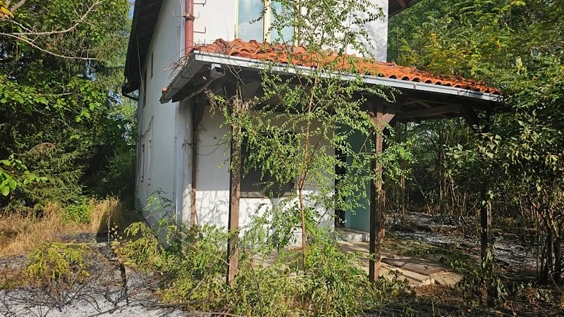 Požar u ataru Petrovc blizu vikend -naselja