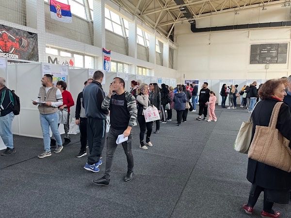 Na Sajmu zapošljavanja 32 poslodavca ponudila oko 350 radnih mesta