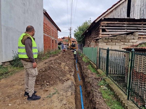 Proleterska ulica u Gornjem Stopanju dobila novu vodovodnu mrežu, ubrzo počinju radovi i na rekonstrukciji mreže u Karađorđevoj ulici