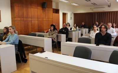 Podeljena jednokratna novčana pomoć najboljim studentima u Vlasotincu