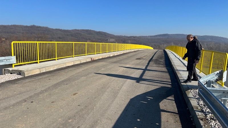 Cvetanović: Zahvaljujući novom mostu i putnoj infrastrukturi meštani će moći da se vrate svojoj zemlji posle dve decenije