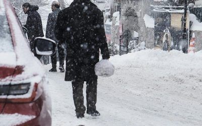 Od danas kazne za vlasnike lokala zbog neočišćenih trotoara