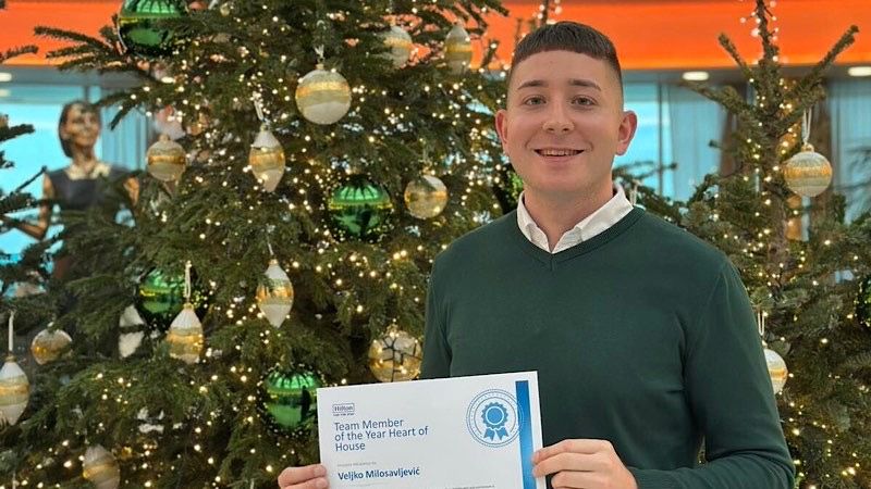 Leskovčanin Veljko Milosavljević proglašen radnikom godine u prestižnom hotelu „Hilton Rijeka“