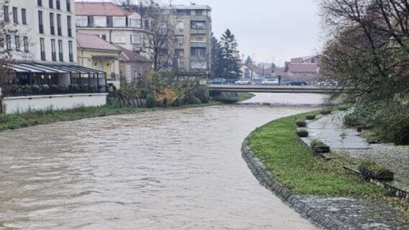 RHMZ: Južna Morava raste, rizično i na Veternici