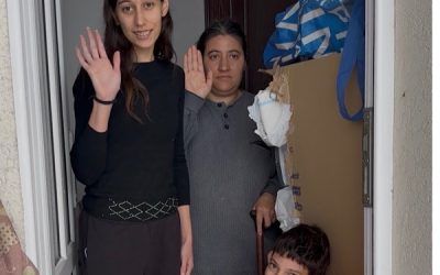 Majka Ružica i njene dve ćerke, tri života koja se svakodnevno bore sa nemaštinom