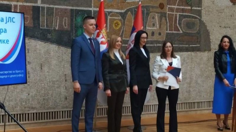 Vlasotincu 5 miliona dinara za dečje igralište