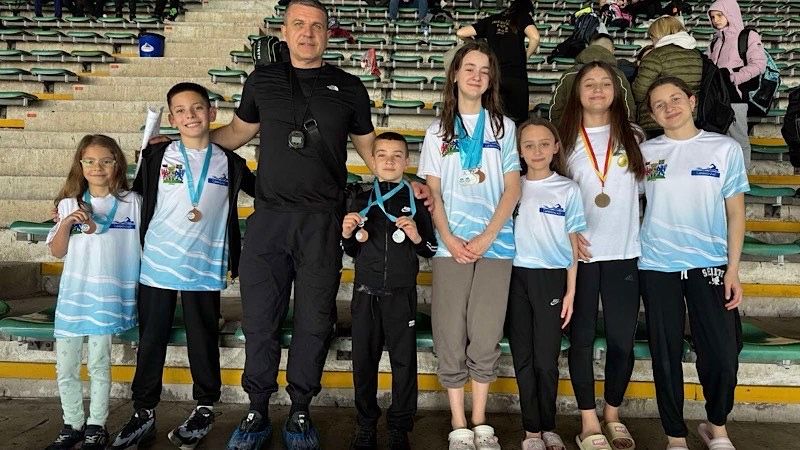 Uspešan vikend za leskovačke plivače: 11 medalja iz Severne Makedonije