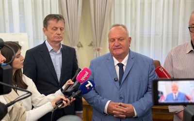 Cvetanović potpisao ugovor za rekonstrukciju i dogradnju Dečijeg dispanzera