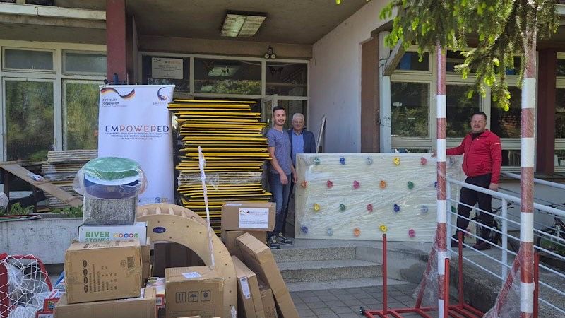 Nova oprema za ŠOSO „11. oktobar“ zahvaljujući projektu „Osnaženi“