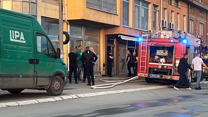 Požar u ulici Kralja Petra Prvog u Leskovcu
