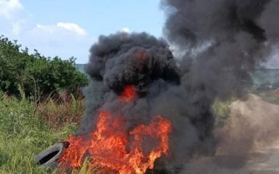 Požar na otvorenom pored starog puta za Grdelicu