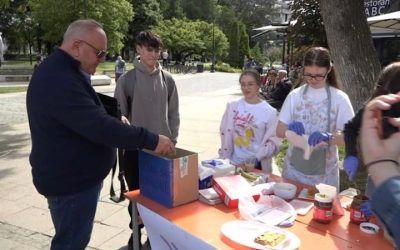 Leskovački srednjoškolci u humanitarnoj misiji – Akciju podržao i gradonačelnik