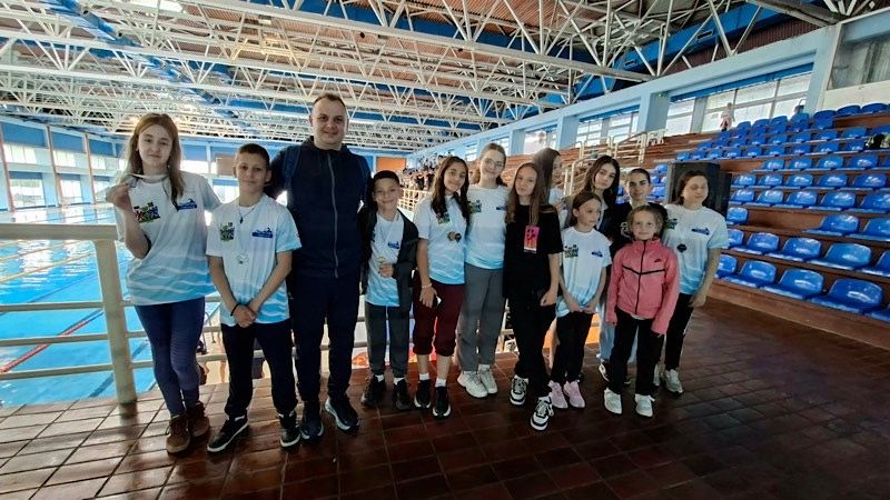 Leskovački plivači doneli brojne medalje sa prvenstva centralne Srbije